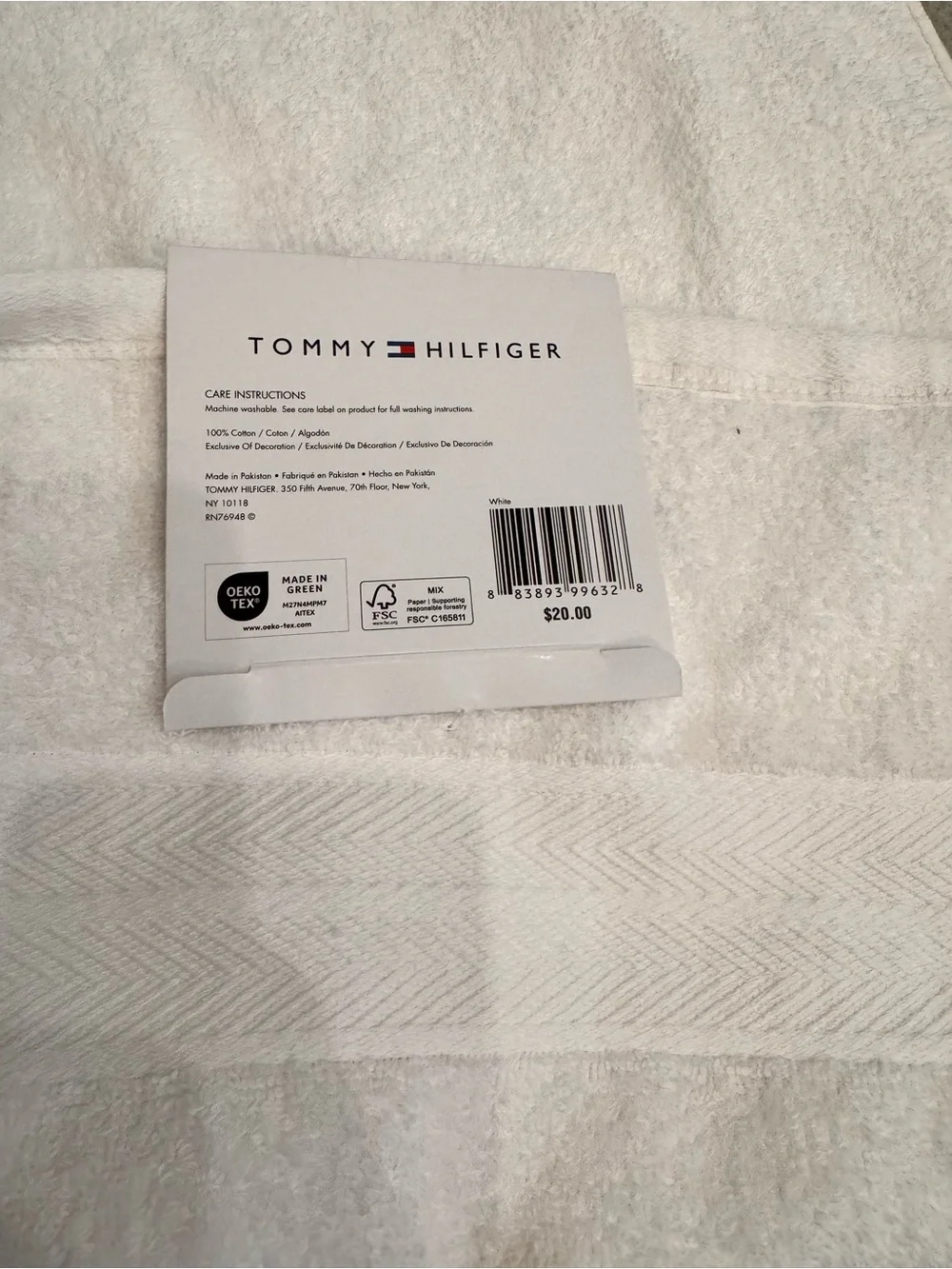 Tommy Hilfiger White Bath Towel with Signature Flag 30 X 50